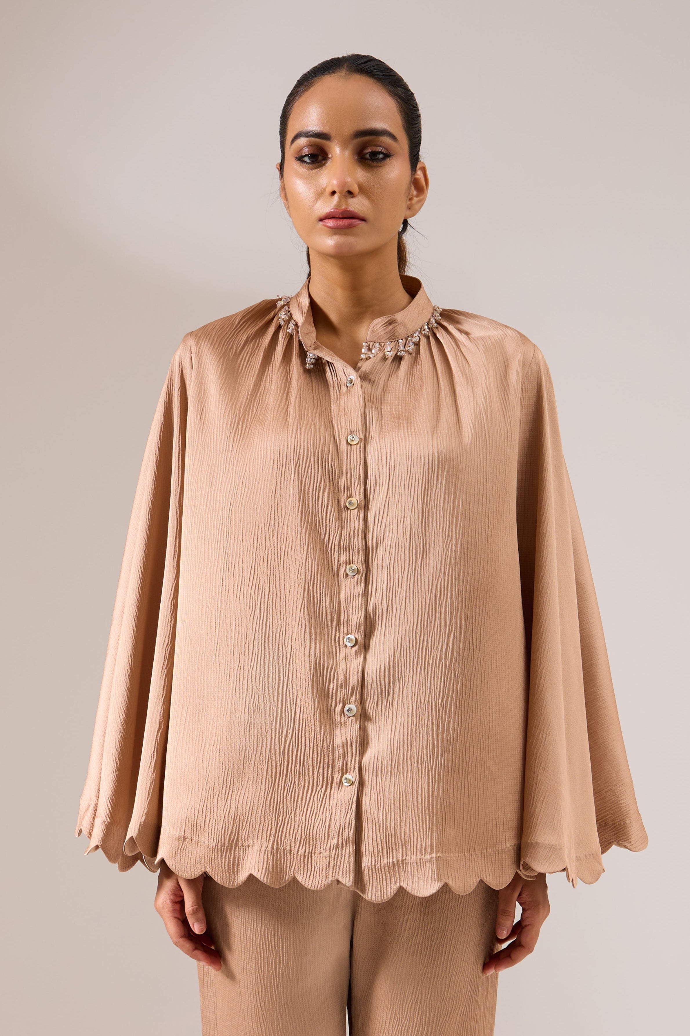 GONUDE Formal Cape Top