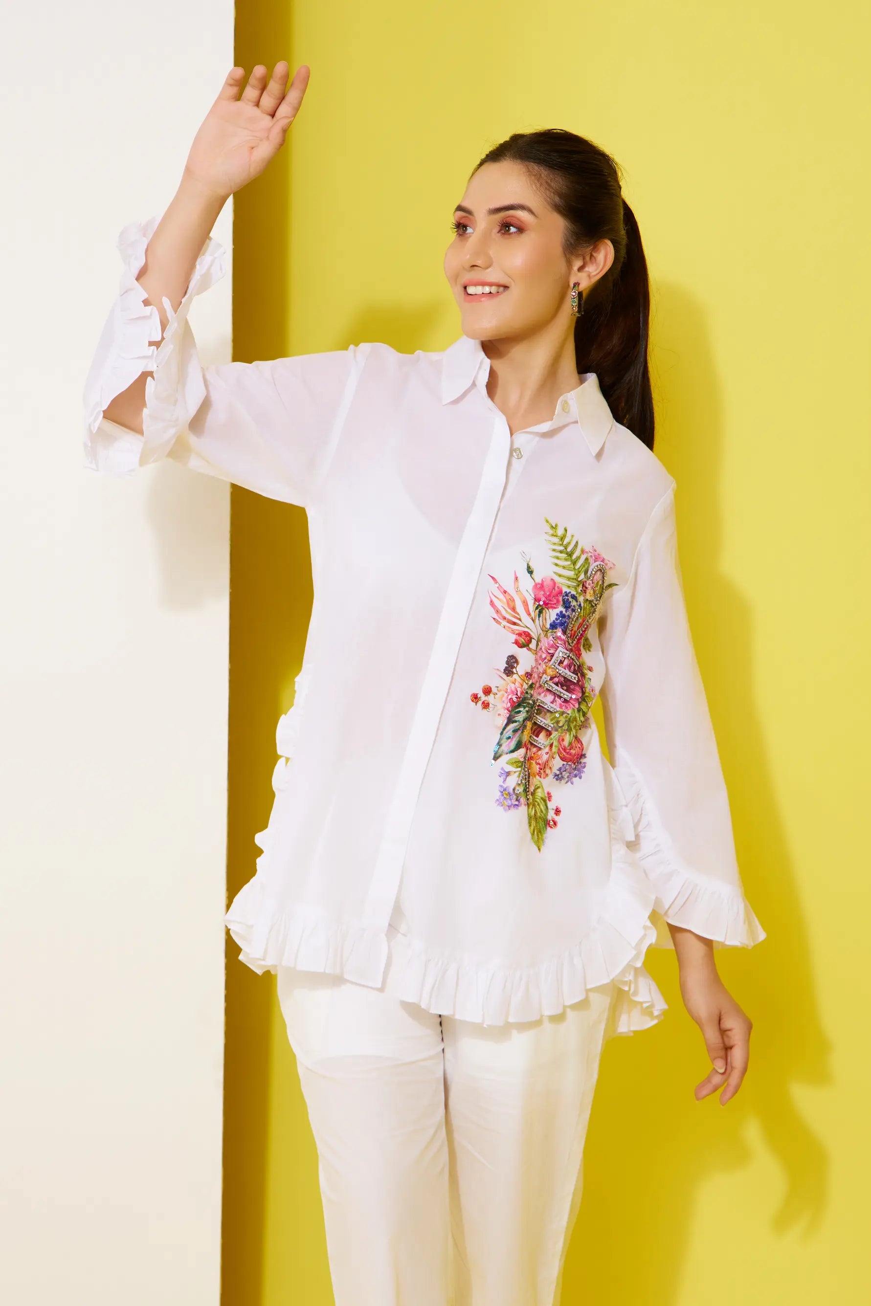 QUEEN printed white cotton shirt