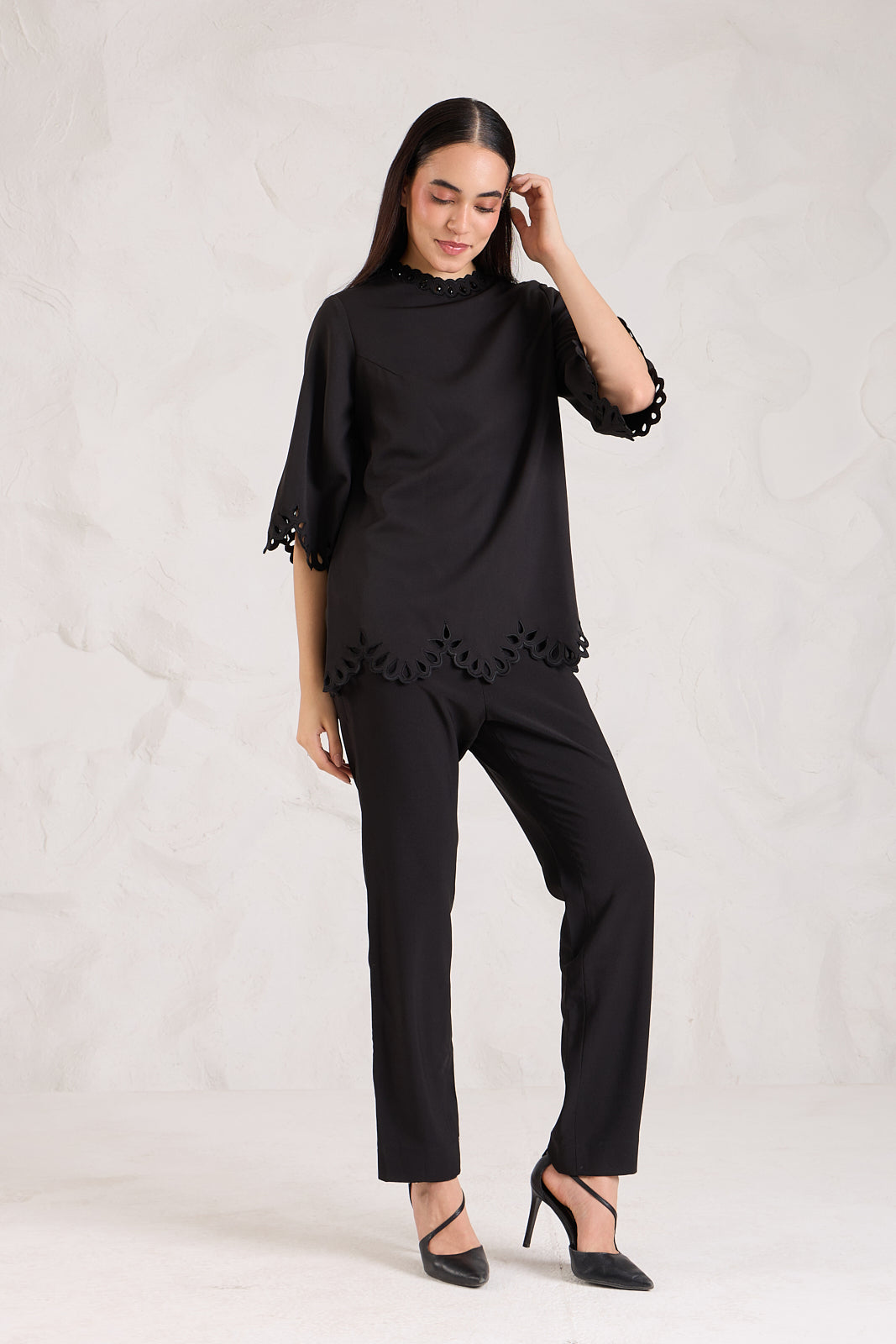 EBONY banana crepe top