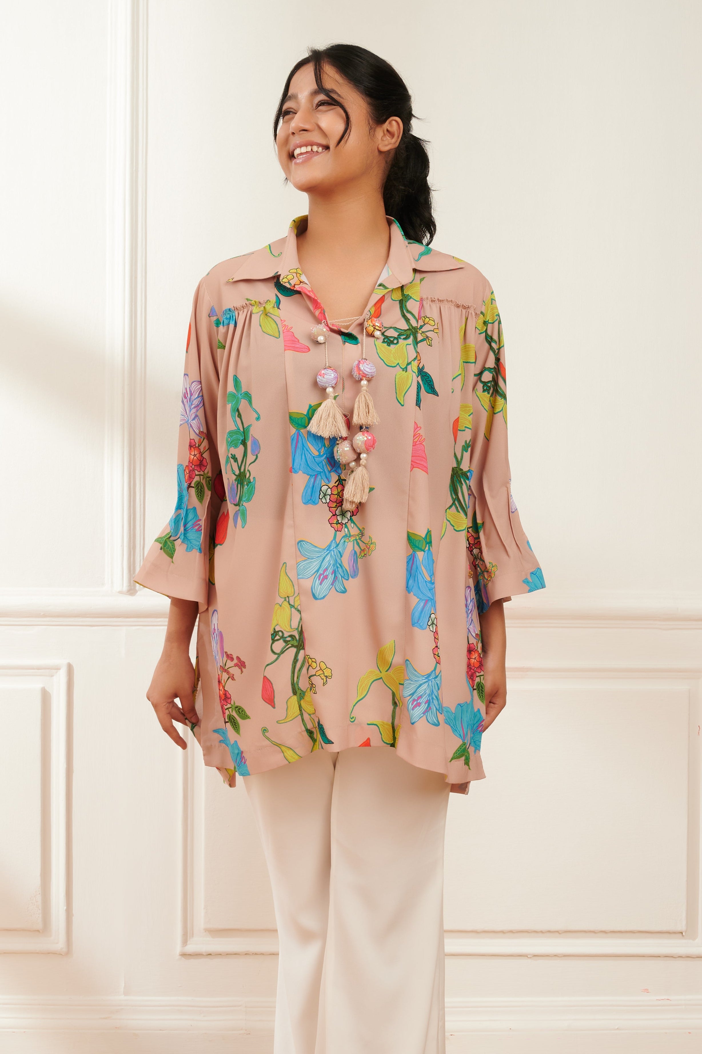 JASMINE printed top with tassels
