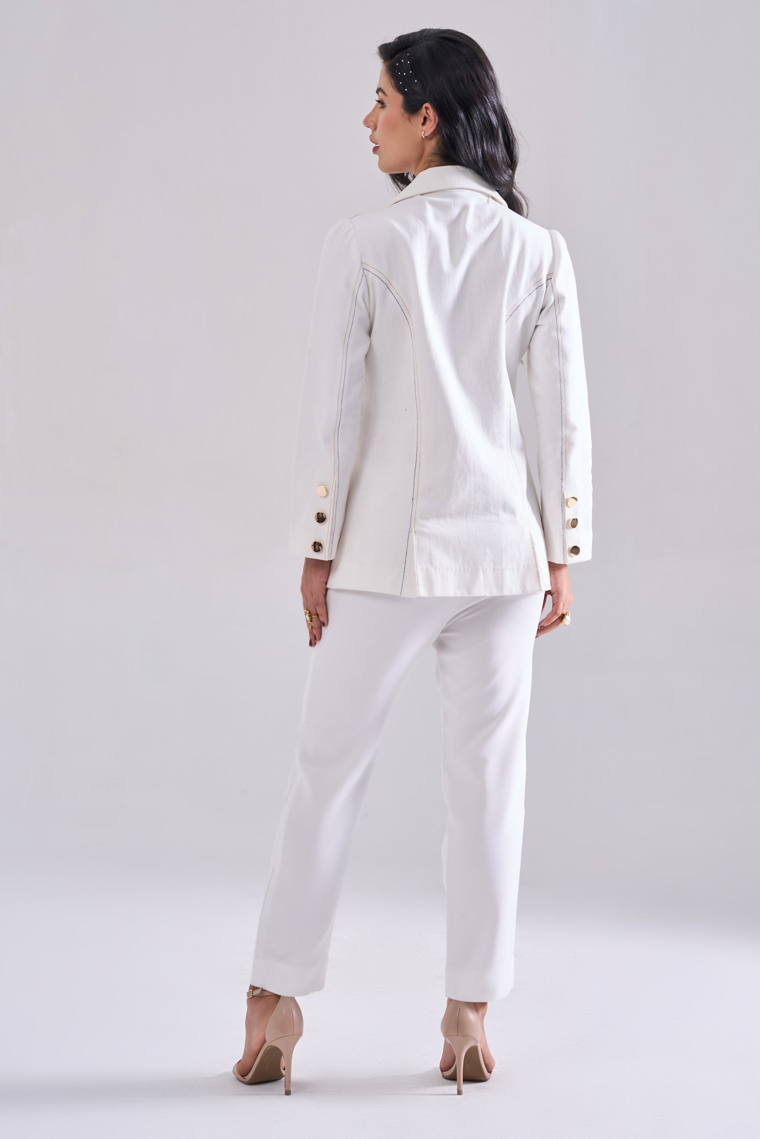 BOUQUET EMBROIDERED DENIM JACKET