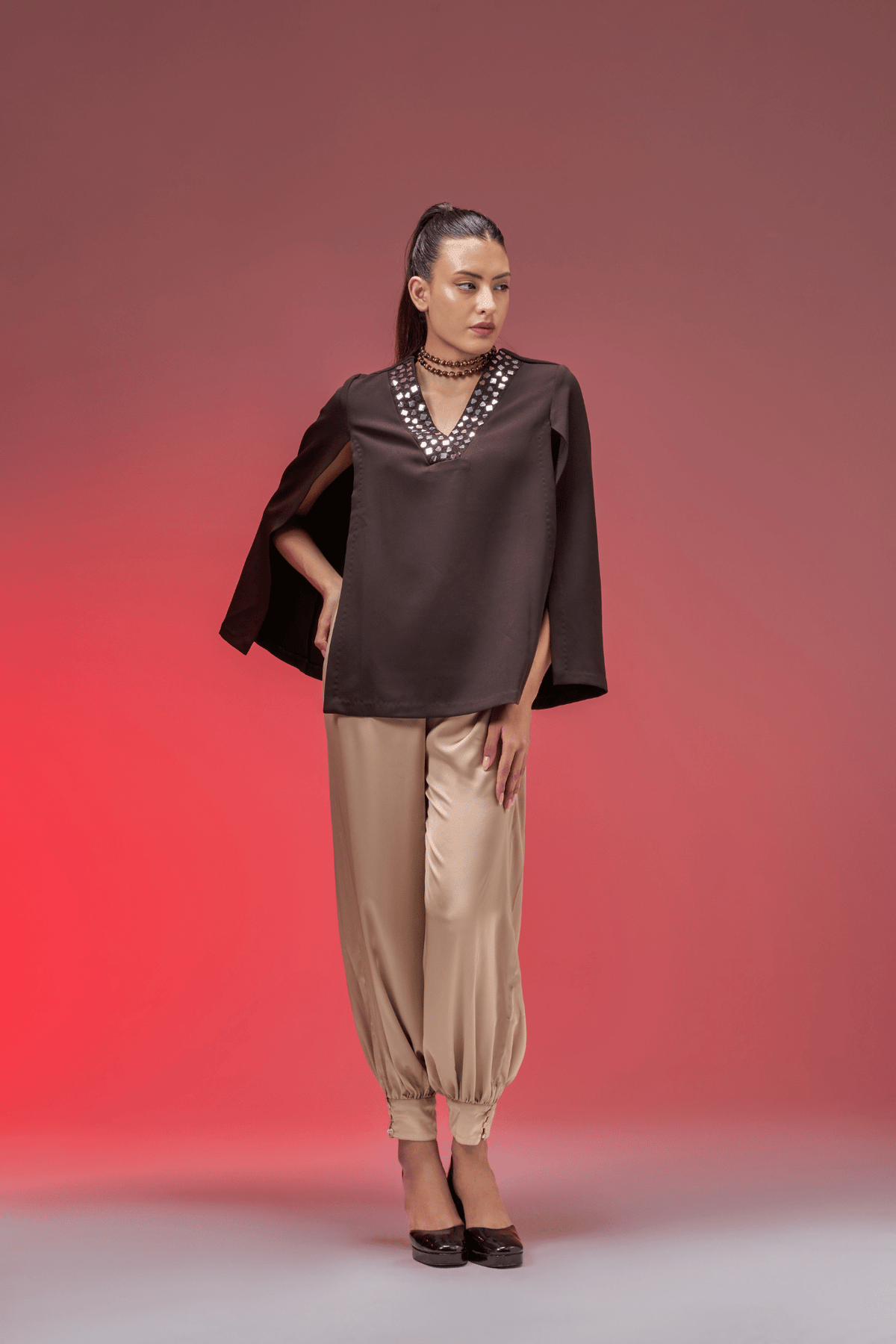 MIRROR BROWN CAPE