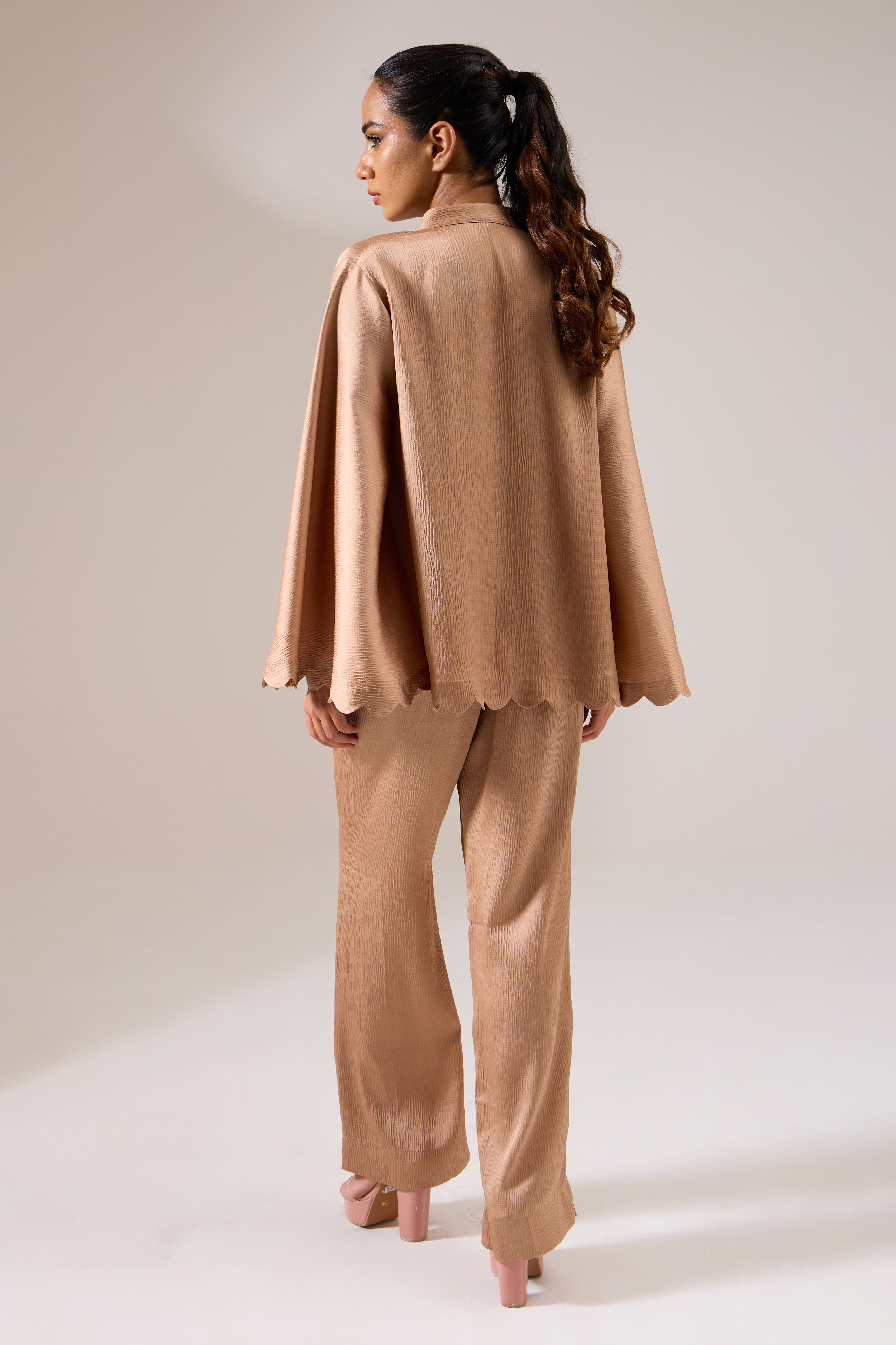 GONUDE Formal Cape