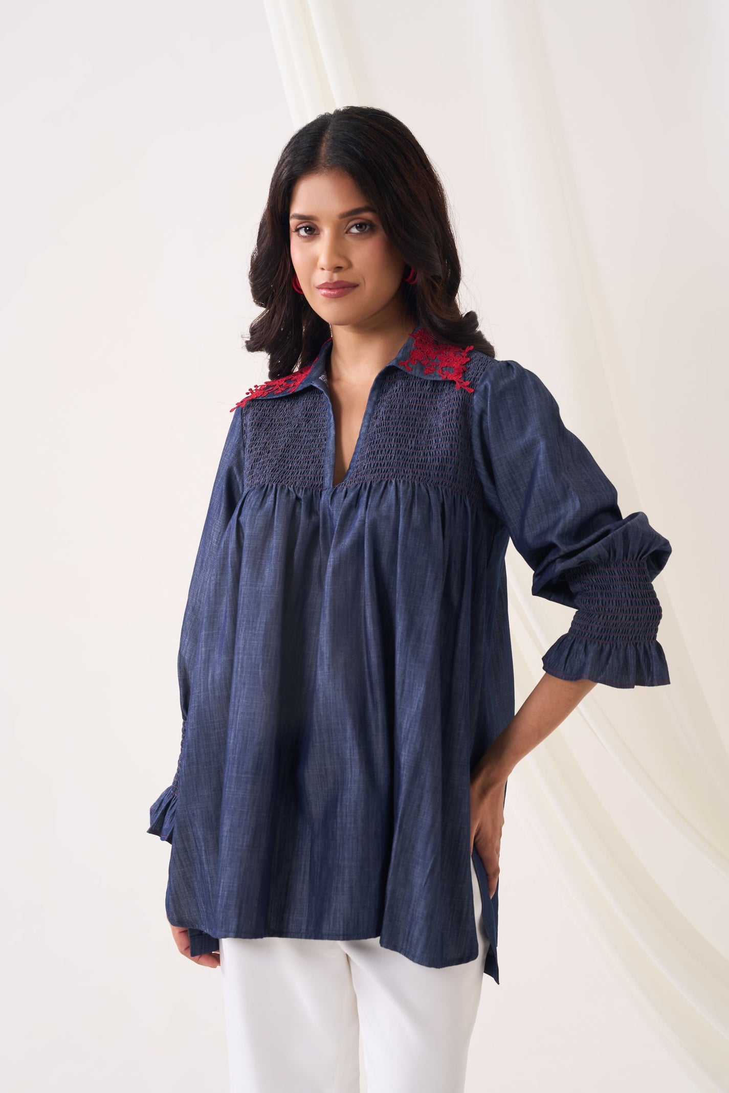 SMOCK DENIM TOP