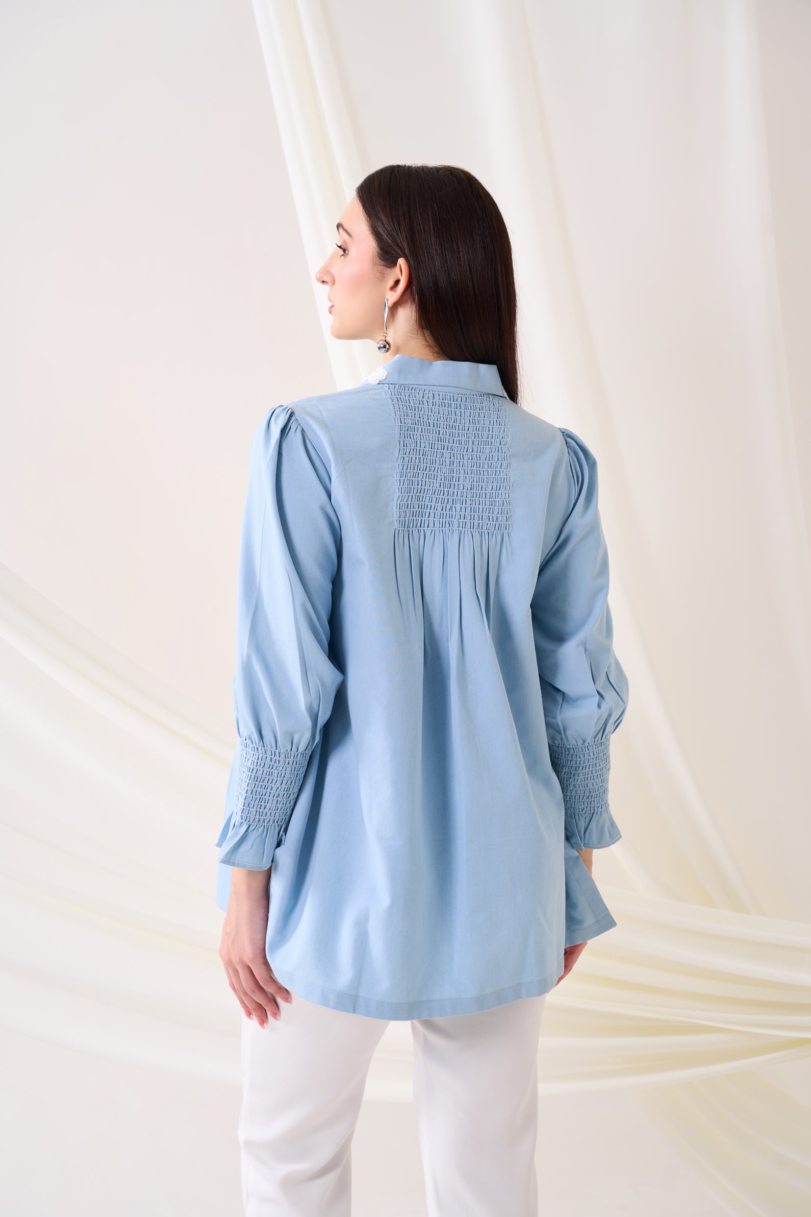 SMOCK DENIM TOP