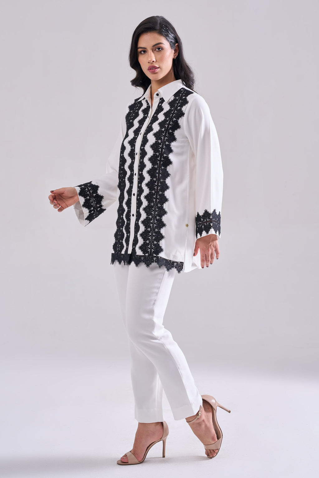 Even Formal Lace Shirt