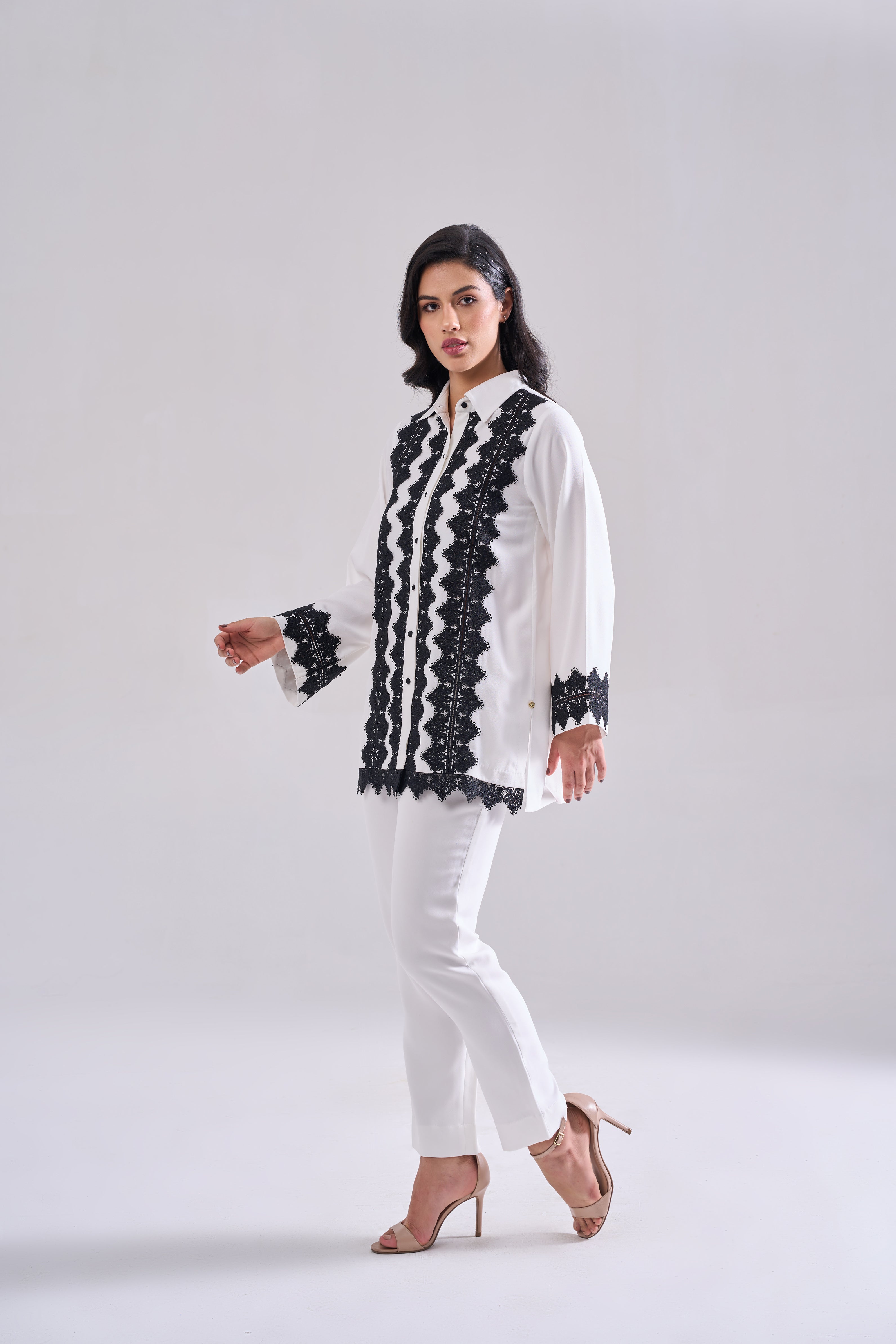 EVEN FORMAL LACE SHIRT