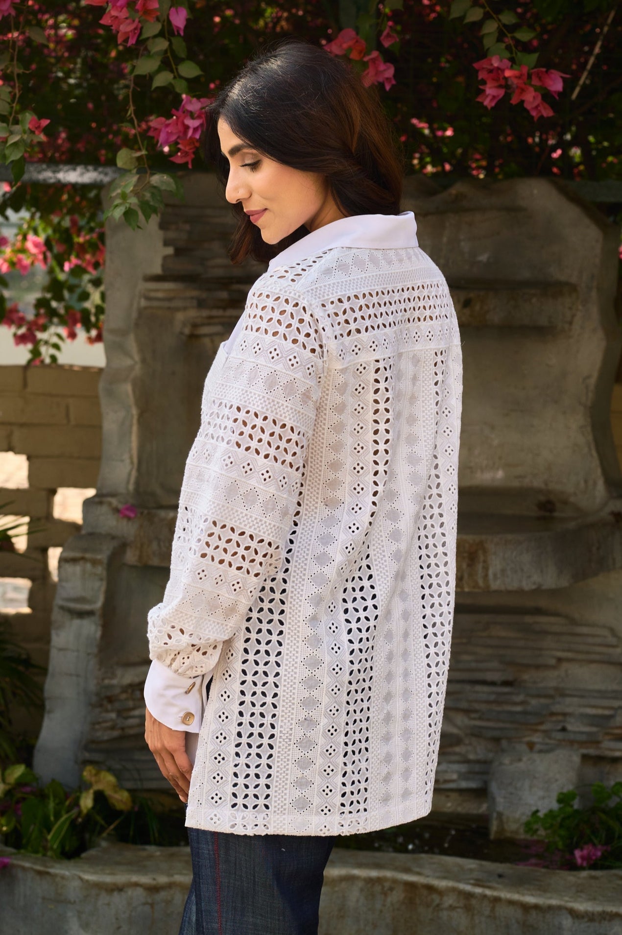 Looker formal top in white